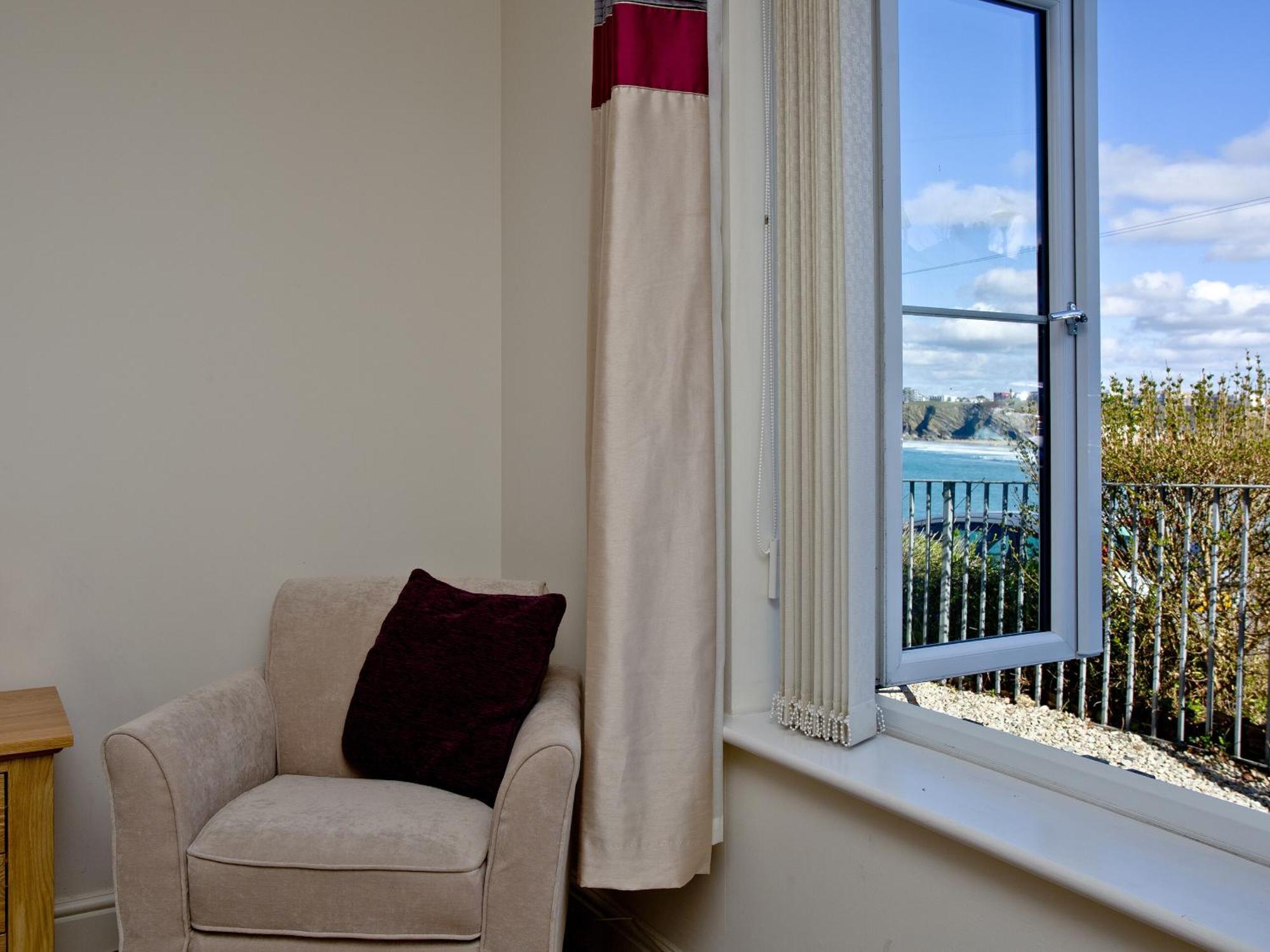 Апартаменты 1 Harbour View Ньюки Экстерьер фото
