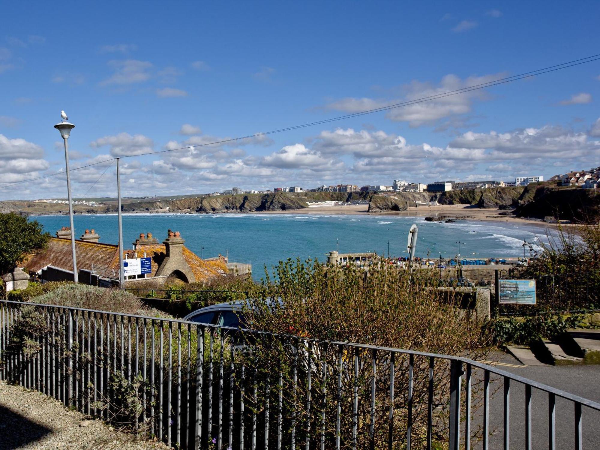 Апартаменты 1 Harbour View Ньюки Экстерьер фото